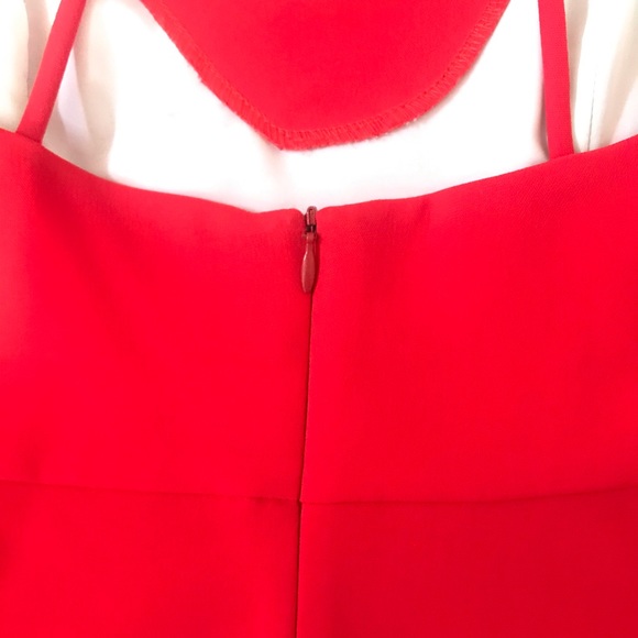 Elegant Red Crop Blouse - Picture 3 of 4